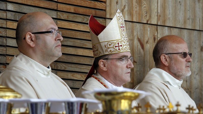 Kardinal Bozanić čestitao novoizabranom patrijarhu SPC Porfiriju 1