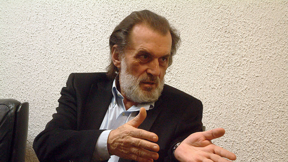 Vuk Drašković o autobiografiji „Ožiljci života“: Ponovo sam proživljavao sve premlaćene, ubijene i zlostavljane zato što su išli sa mnom 1