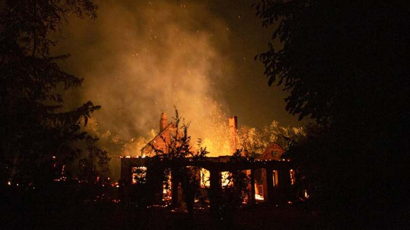 Demonstranti napali vozilo predsednika Argentine 1