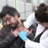 Na improvizovanom štandu lečili ljude svinjskom mašću i amajlijama 14