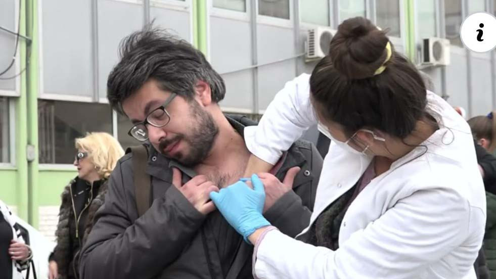 Na improvizovanom štandu lečili ljude svinjskom mašću i amajlijama 1