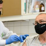 Mađarska vakcinisala četvrtinu stanovništa i ublažila mere uprkos rekordnom broju umrlih 14
