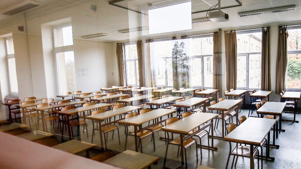 U beogradskim gimnazijama 10 odsto odeljenja prešlo na onlajn rad 1