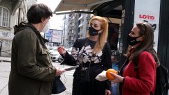 Akcija Danasa "Istina je gorka, ali zdrava" na ulicama Beograda (FOTO) 17