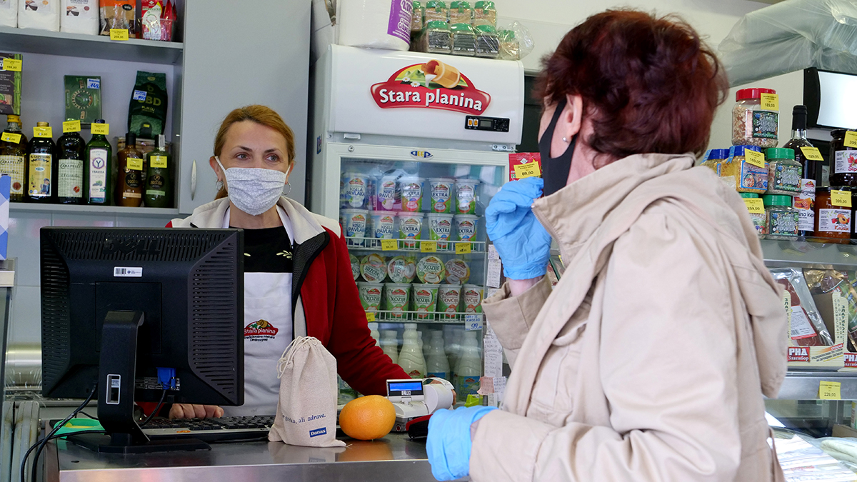 Akcija Danasa "Istina je gorka, ali zdrava" na ulicama Beograda (FOTO) 3