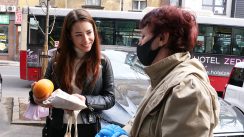 Akcija Danasa "Istina je gorka, ali zdrava" na ulicama Beograda (FOTO) 15