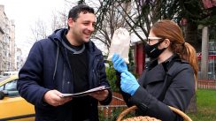 Akcija Danasa "Istina je gorka, ali zdrava" na ulicama Beograda (FOTO) 11