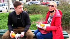 Akcija Danasa "Istina je gorka, ali zdrava" na ulicama Beograda (FOTO) 13