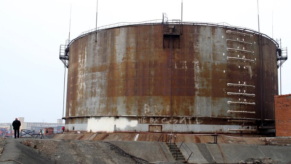 Rusija i zagađenje: Rekordna kazna za jednu od najvećih ekoloških katastrofa - dve milijarde dolara 2 Part of the power plant in Norilsk, 2 Jun 20