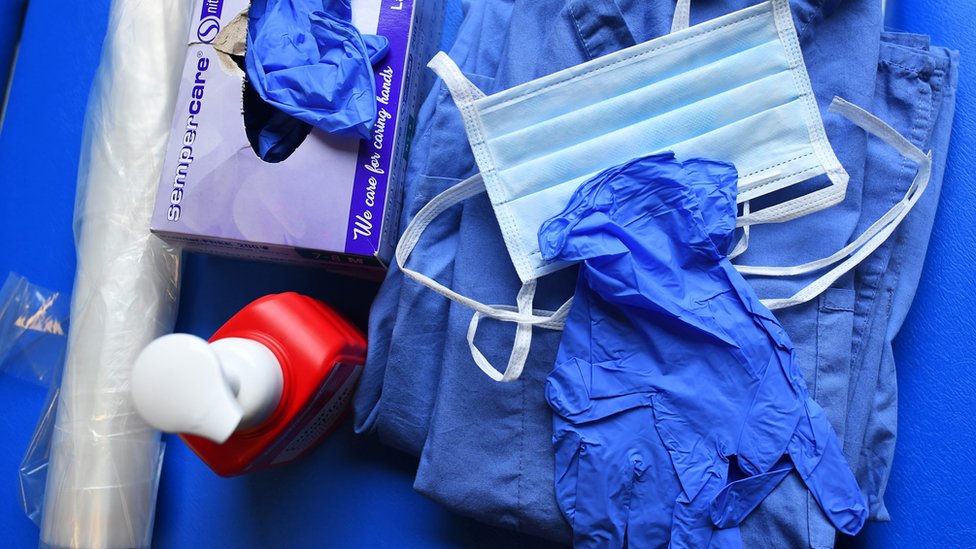 Korona virus i životna sredina: Kako se rešava problem medicinskog otpada u zdravstvu 2 Disposable PPE