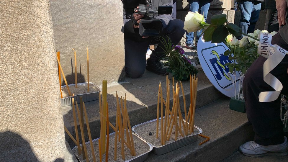 Godinu dana korona virusa, izbori, protesti: Od prvog slučaja do prvih vakcina 2 lekari, protest