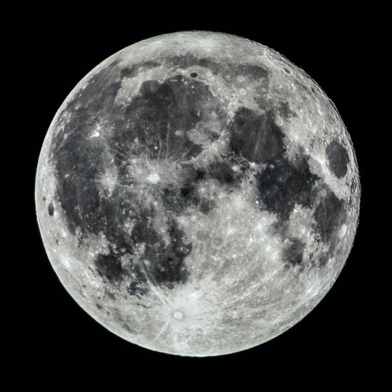 Full moon with many visible lunar features, such as craters, ridges and seas