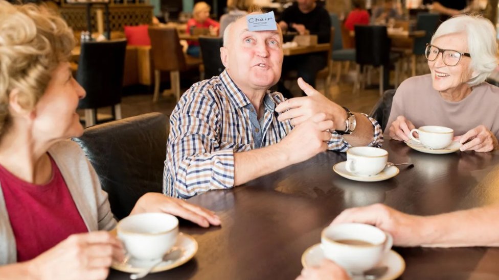 Psihologija: Zašto su nam neke reči stalno navrh jezika 1 društvene igre