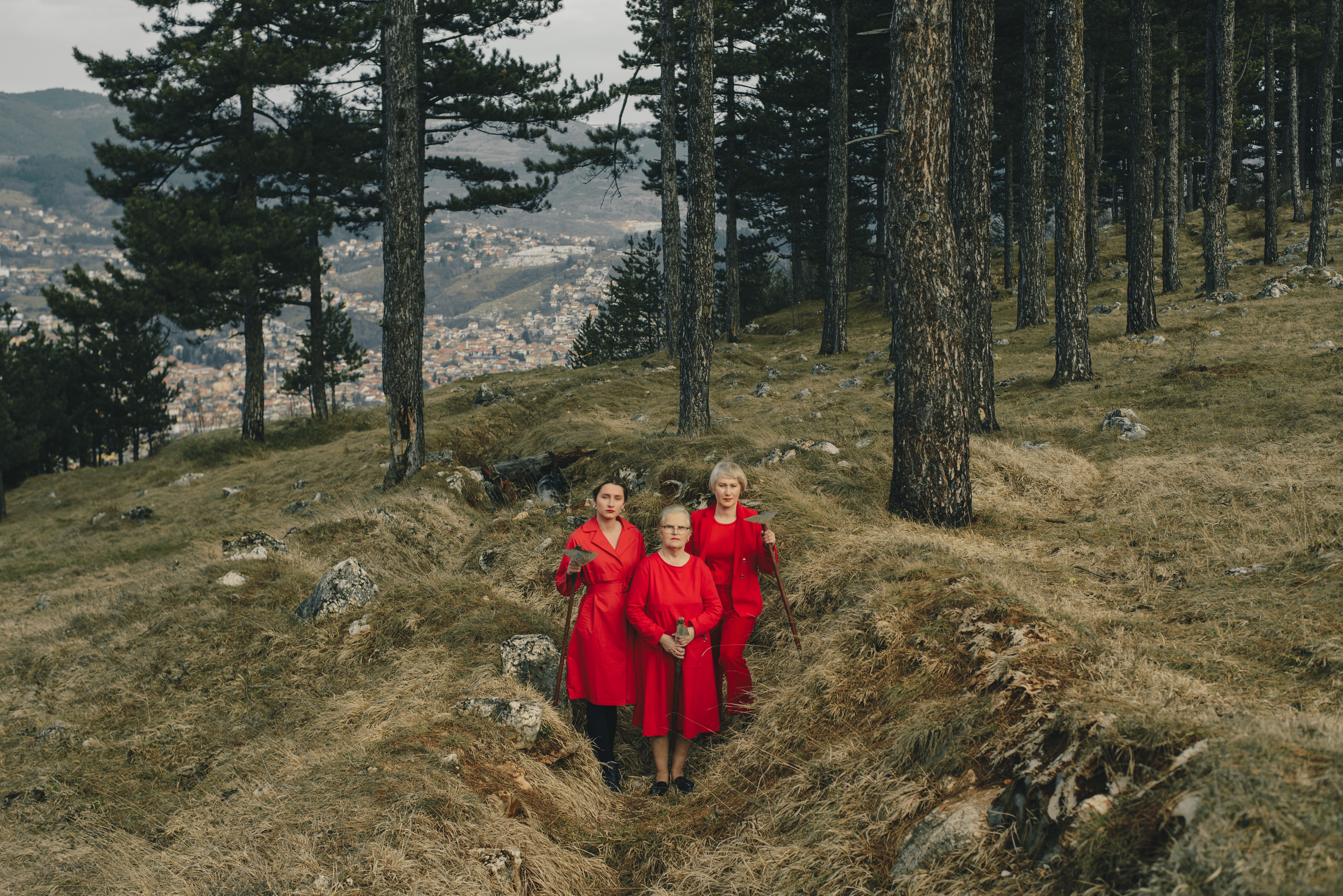 Intervju petkom - Smirna Kulenović: „Želim pokušati vratiti život na mjesto gdje su mnogi naši voljeni izgubili živote" 3 Smirna, Raza i Ermina