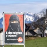 Referendum u Švajcarskoj: Glasači podržali zabranu pokrivanja lica u javnosti 4