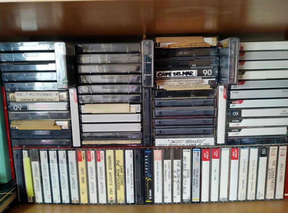 Muzika i kasete: Na raskršću između ploča i kompakt-diskova smetisla se audio kaseta 4 kasete