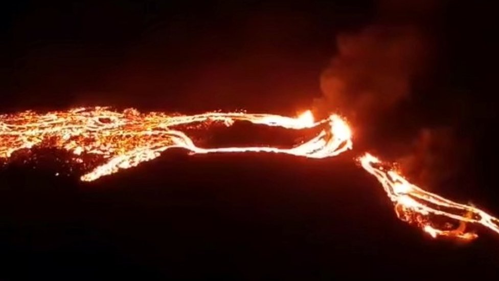 Vulkan i Island: Erupcija vulkana blizu Rejkjavika 1 Lava flows after a volcanic eruption at Fagradalsfjall, Iceland. Photo: 19 March 2021