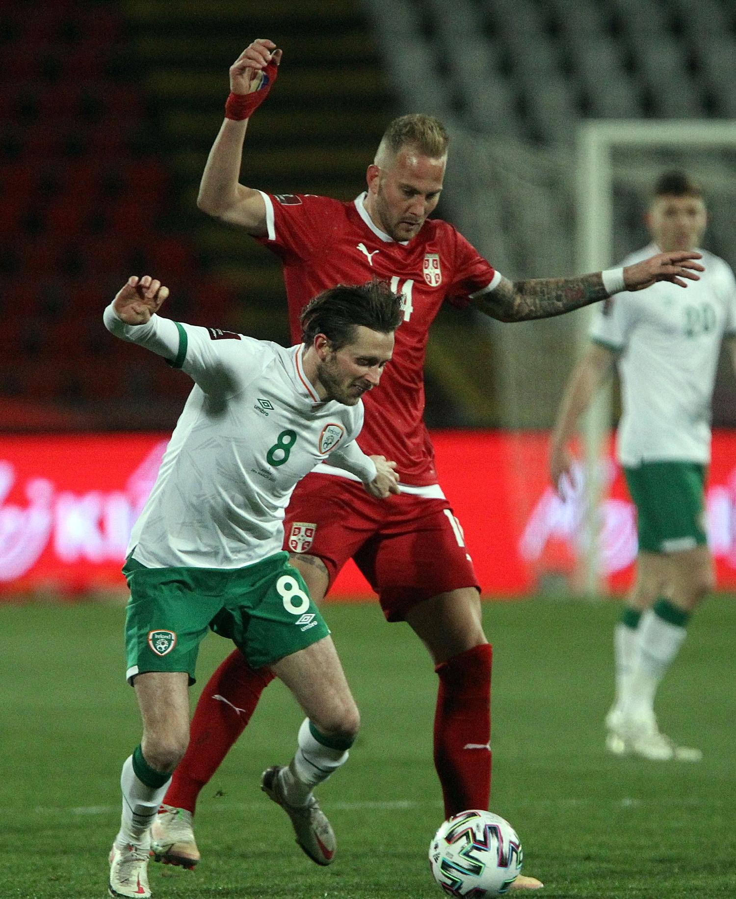 Irska je povela u 18. minutu golom Alana Brauna, a u 40. je izjednačio Dušan Vlahović