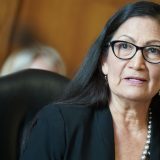 Deb Haland: Prva ministarka Indijanka 1