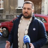Vučić ukinuo "presudu" frilenserima 12