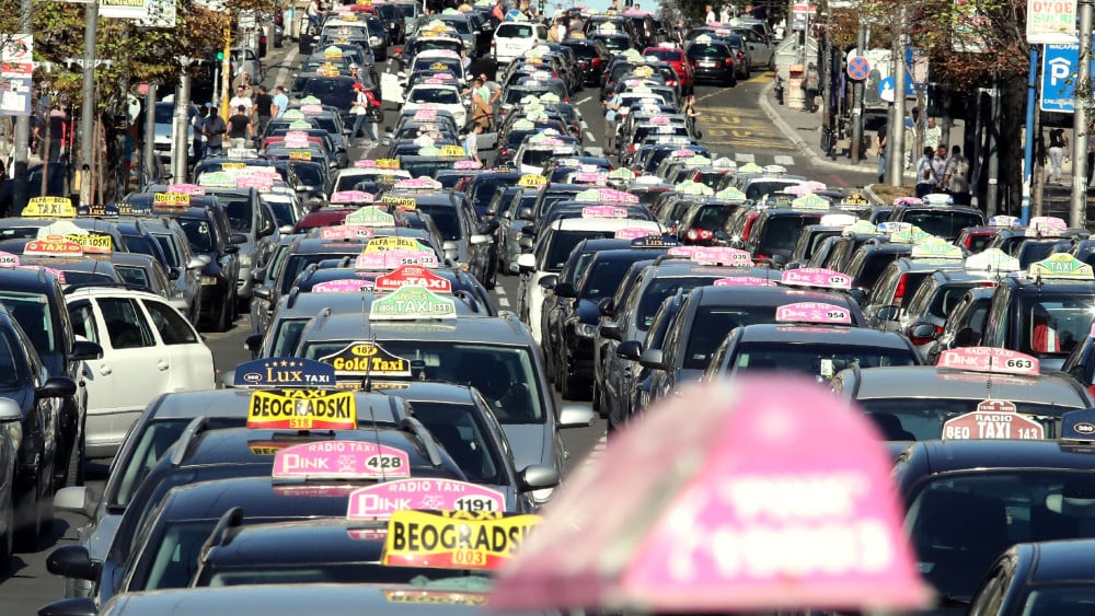 Za kupovinu novih taksija država do sada dala preko pet miliona evra 1