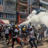 Ubijeno najmanje devet demonstranata 3