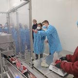 Firme počele da nagrađuju radnike koji se vakcinišu 2