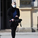 Em pandemija, em siromašne, pa još i tučene 6