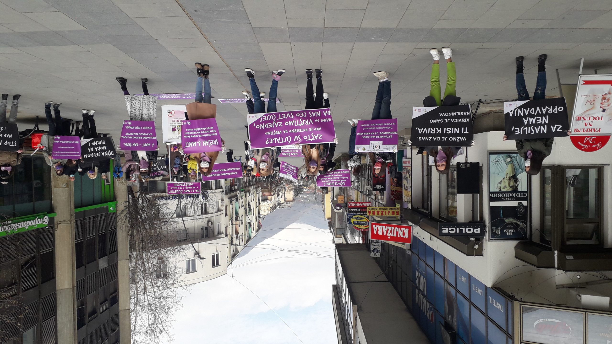 Performans upozorenja: "Da li nas čujete? - 8. mart je, a mi i dalje vrištimo" 1 Performans upozorenja: "Da li nas čujete? - 8. mart je, a mi i dalje vrištimo" 1