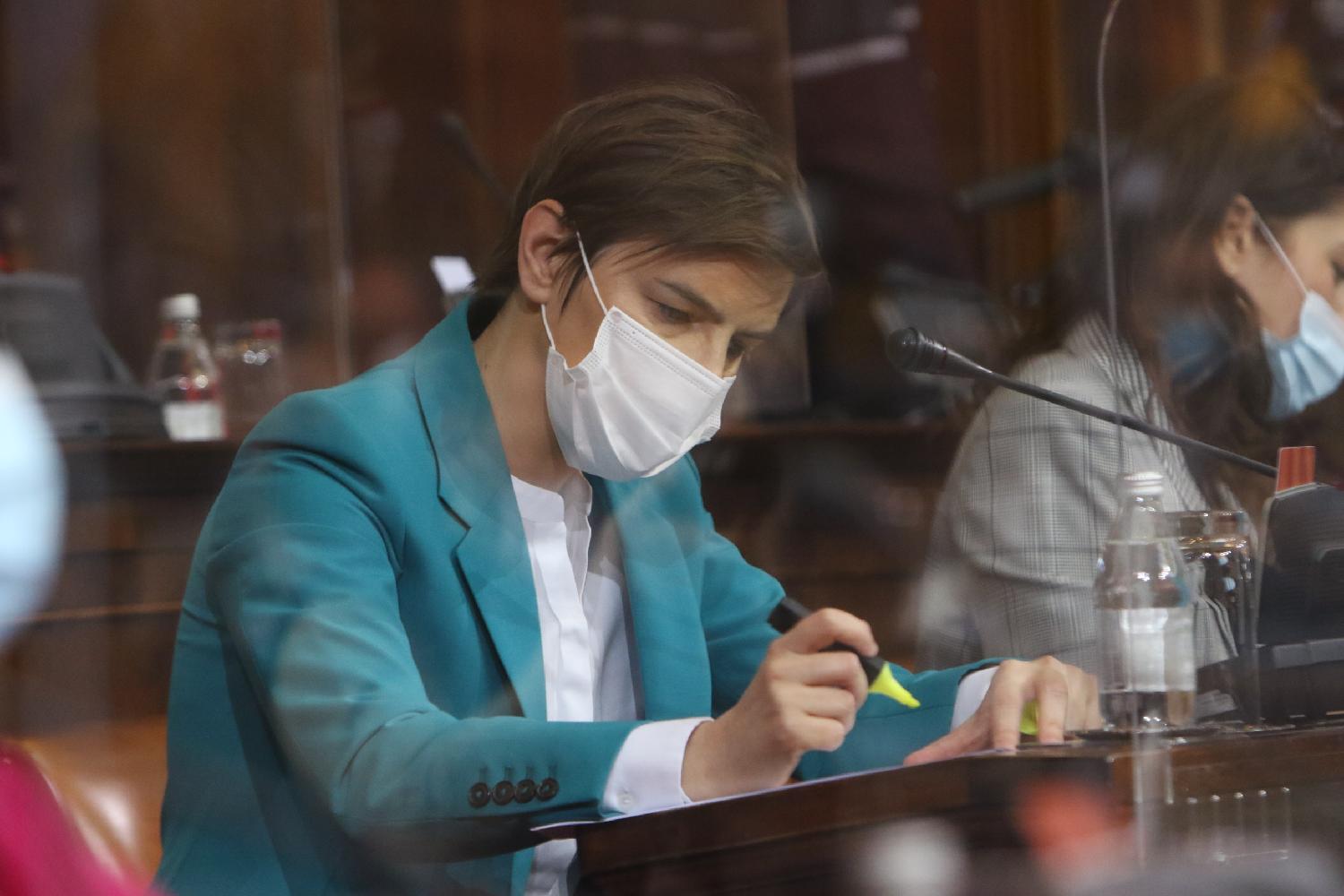 Brnabić: Radi se na analizi Krivičnog zakonika radi uvođenja kategorije "napad na novinara" 2 Brnabić: Radi se na analizi Krivičnog zakonika radi uvođenja kategorije "napad na novinara" 2