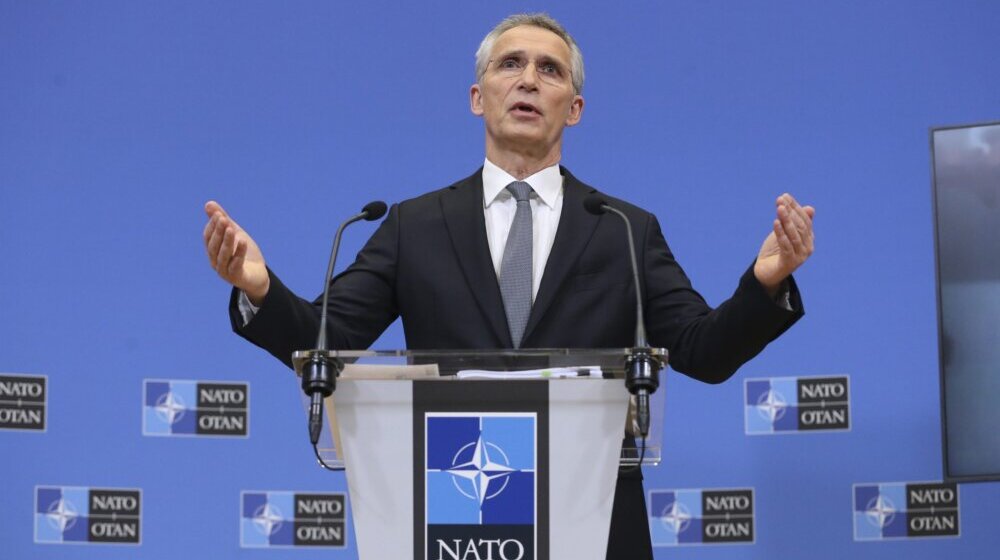 Stoltenberg: NATO usredsređen na zaštitu poverljivih podataka 1