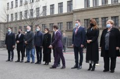 Polaganje venca Ispred zgrade Vlade gde je ubijen Zorana Đinđića, Ana Brnabić Obeležavanje godišnjice ubistva Zorana Đinđića 9