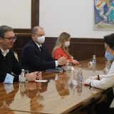 Vučić i kineska ambasadorka: Fabrika za proizvodnju vakcina u Srbiji biće u skladu sa najvišim standardima 5