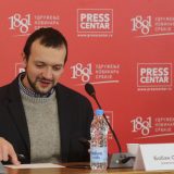 Stojanović: Od mira, stabilnosti i Vučića, ostali su samo hir, labilnost i AV 8