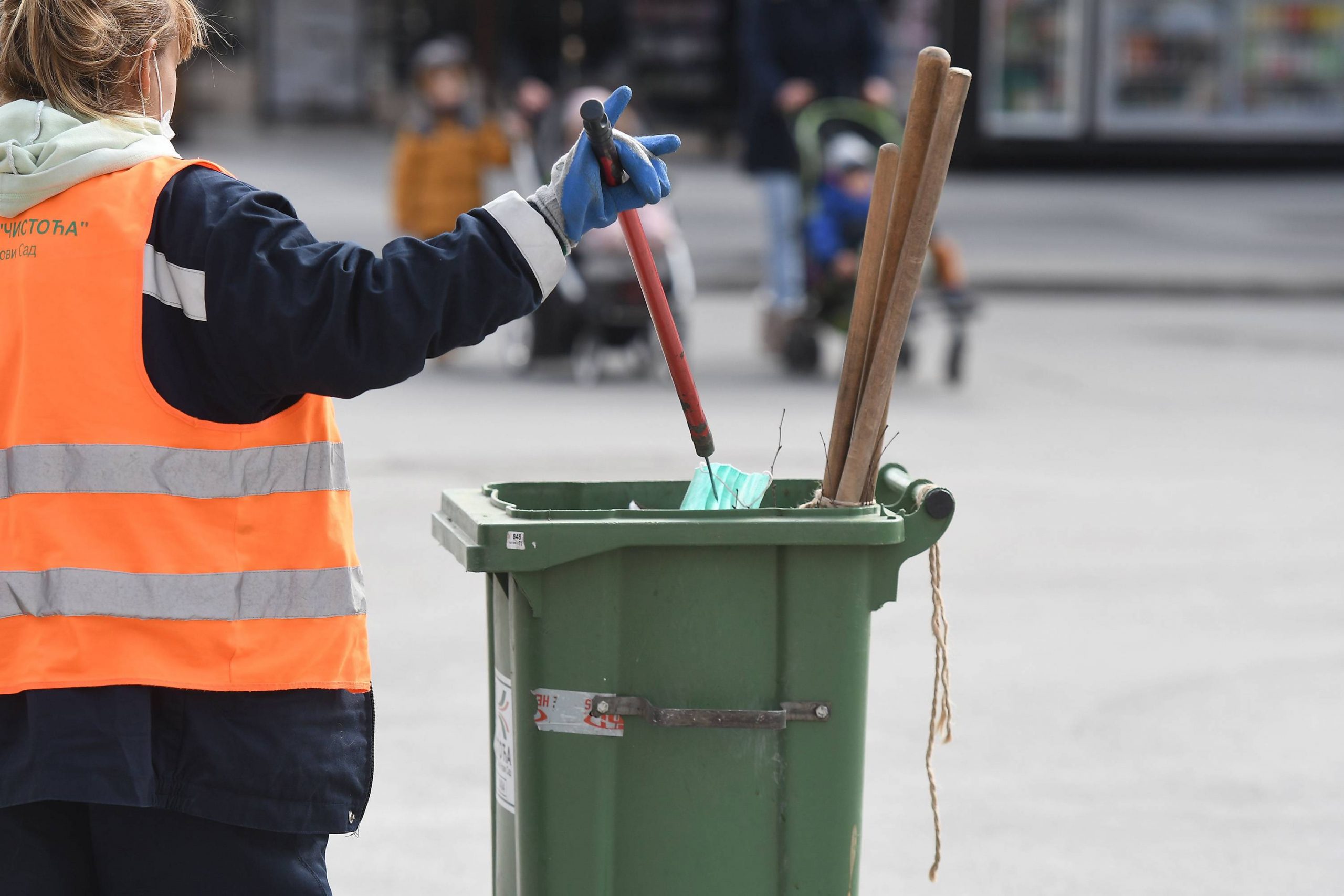 Napadnute dve ekipe Gradske čistoće dok su zaprašivale komarce 1