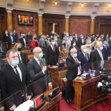 Počelo redovno prolećno zasedanje: Poslanici pitali o dijalogu, zdravstvu, saobraćaju i mafijaškim klanovima (FOTO) 12