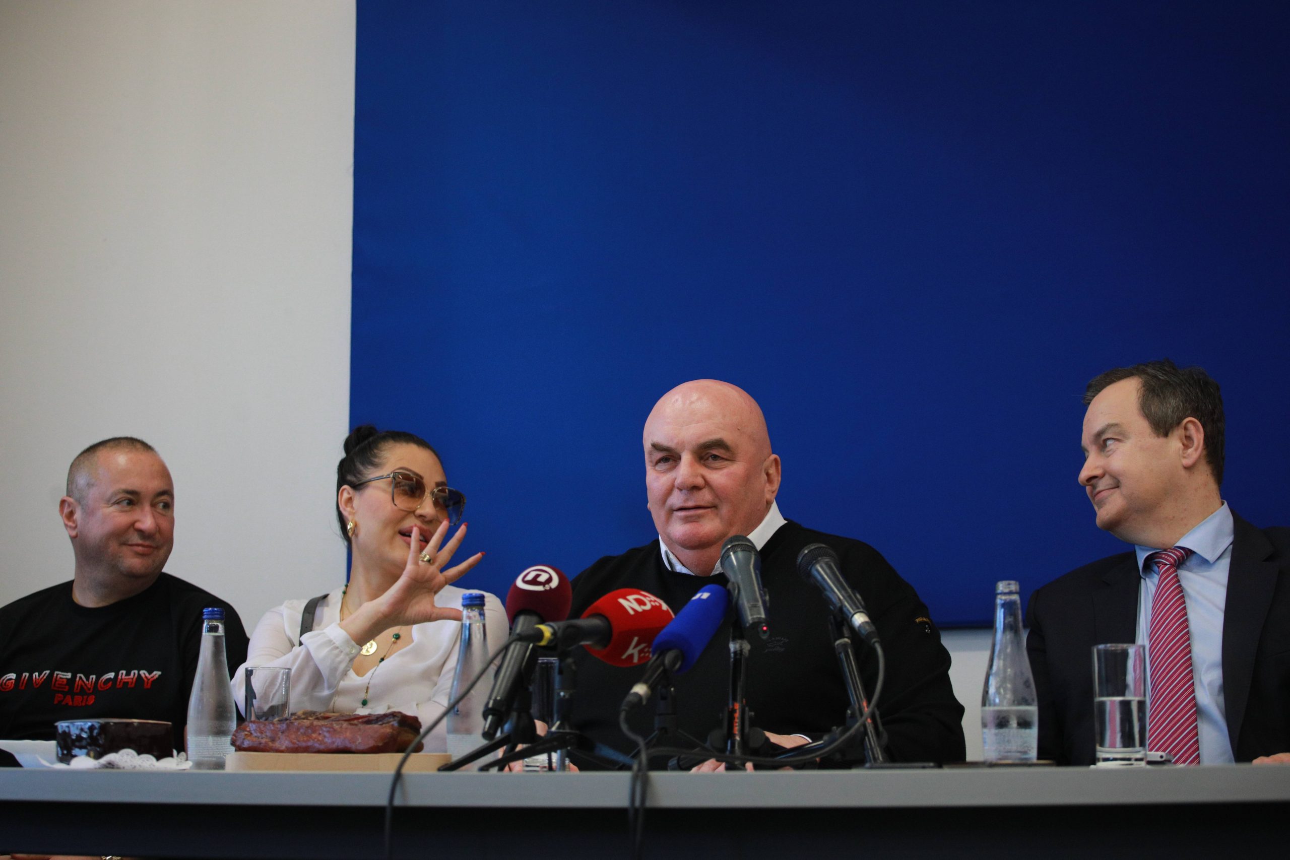 I Jagodinke i Jagodinci su taoci jednog čoveka 1