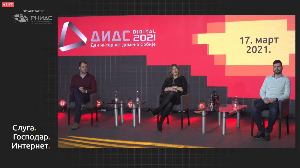 Onlajn dinarske transakcije karticom duplirane u Srbiji u 2020. 1