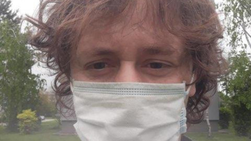 Roman Honet: Tanušna granica između života i dostojanstva 1