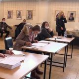 Slabi li vladajuća koalicija naprednjaka i socijalista ili ne? 13