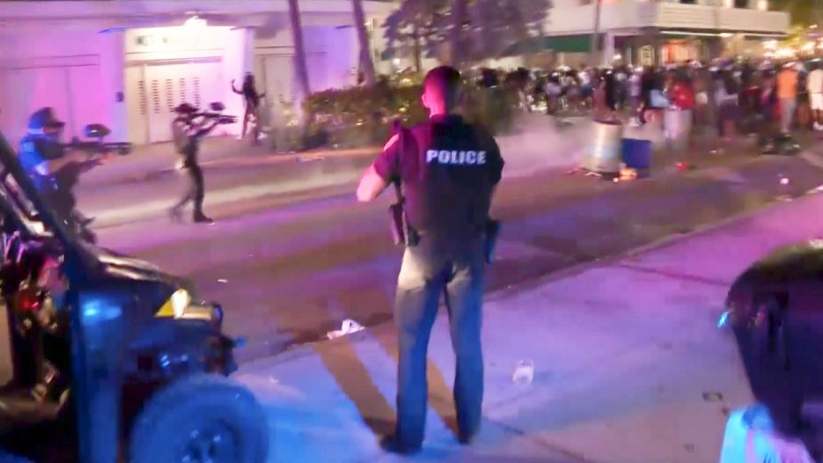 Majami Bič produžio policijski čas do kraja prolećnog raspusta 1