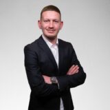 Papir trpi, a narod? 1