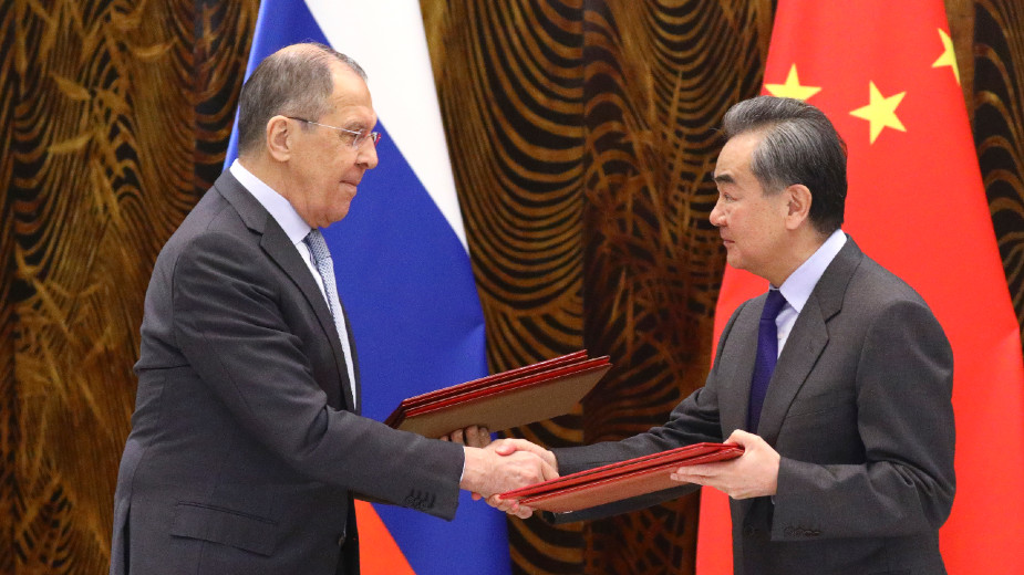 Moskva i Peking negiraju oportunizam po pitanju vakcina 1