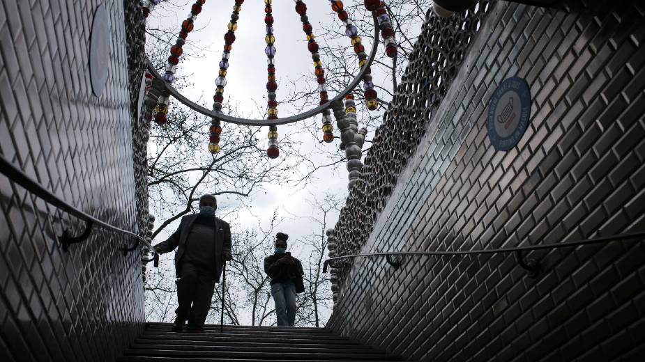 Pariz i njegov region ostali bez 15,5 milijardi evra prihoda od turizma zbog pandemije 1