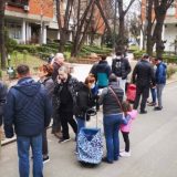 Peticija protiv bašte kafića na zelenoj površini u Bulevaru kralja Aleksandra (FOTO) 6