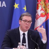 Hag ne odustaje od radikala, Vučić ih ne da 11