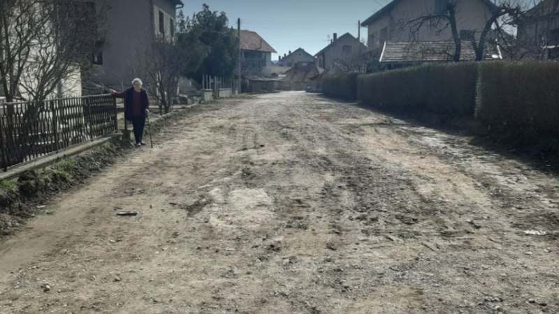 Zaječar: Asfalt smo platili, a nude nam rizlu 1