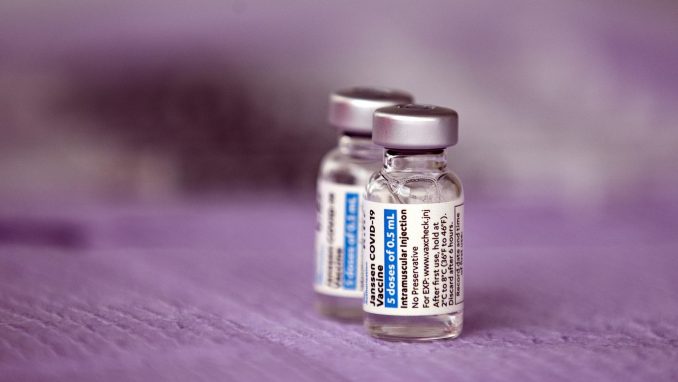EMA: Korist od Džonson i Džonson vakcine je ipak veća od rizika pojave krvnih ugrušaka 5