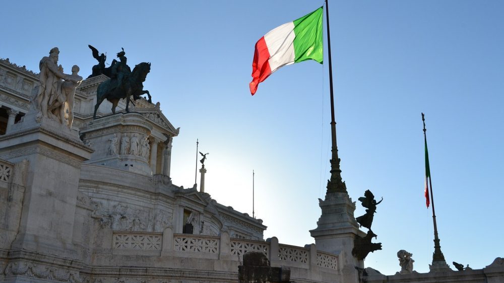Tročlana italijanska porodica se vratila u Rim nakon dve godine zatočeništva u Maliju 12