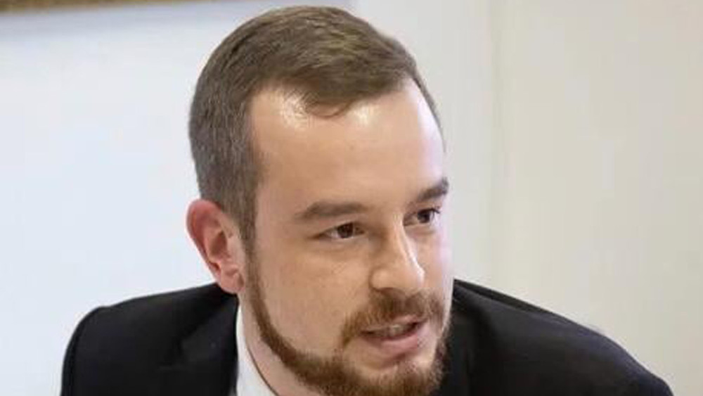 Dok god mislite o izborima, Vučić mirno spava 1